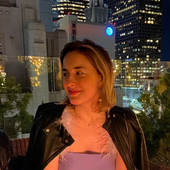 Meet your Posher, Leonie - Picture 1 of 1